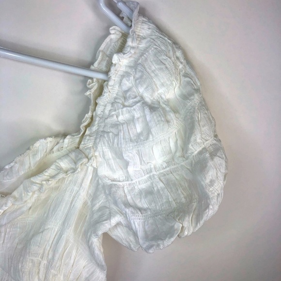 ASTR The Label white bustier blouse puff sleeve smocked button front NWOT   L - Picture 4 of 10